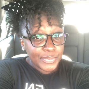 Meet your Posher, Lashayla